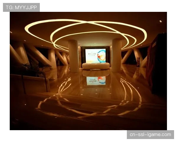 花絮：天空体育演播室首次启用全息投影技术，实时3D重建争议犯规瞬间