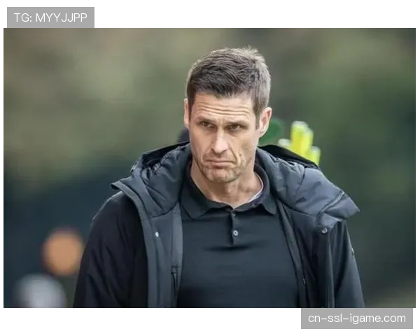 多特蒙德体育总监凯尔接受专访,谈球队构建年轻化、国际化阵容的长期策略 多特蒙德体育总监凯尔接受专访,谈球队构建年轻化、国际化阵容的长期策略